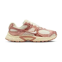 Nike V5 RNR Womens Sneakers