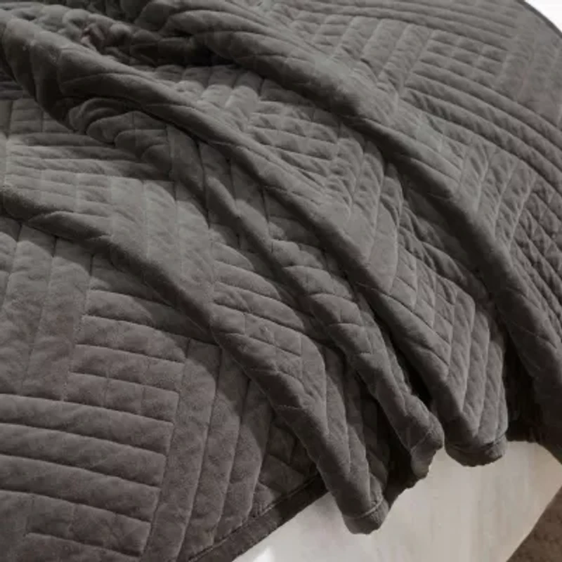 SUPERIOR® Karina Cotton Velvet Geometric Glam Quilt