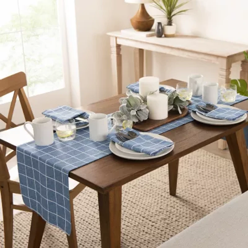 Fieldcrest Window Pane Table Runner
