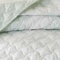 Linery Large Snowflake Reversible Quilt Set