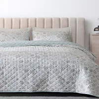 Linery Winter Snowflake Reversible Quilt Set