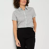 Liz Claiborne Womens Short Sleeve Cuffed Sleeve Regular Fit Wrinkle Free Poplin Button-Down Shirt