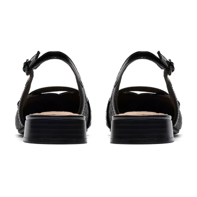 Clarks Natalyn Womens Pointed Closed Toe Ballet Flats