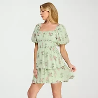 Trixxi Womens Juniors Short Sleeve Floral Fit + Flare Dress