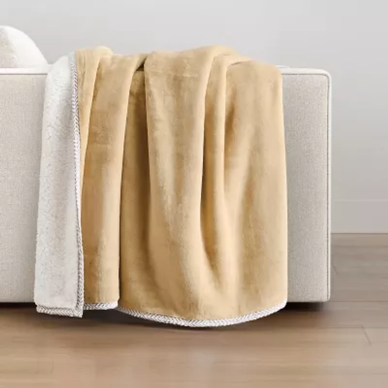 Brooklyn Loom Super Soft Braided Washable Throw