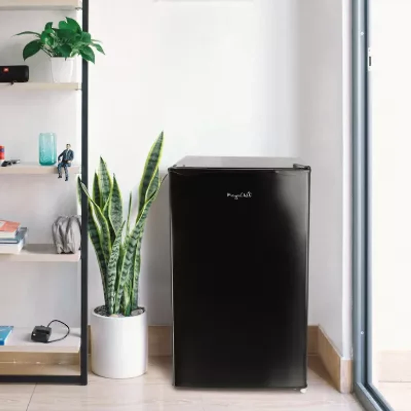 MegaChef Mini Refrigerator