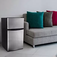 MegaChef Mini Refrigerator