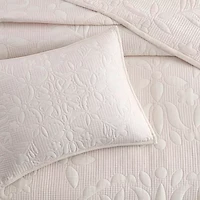 Peri Home Medallion Floral 3-pc. Easy Care Quilt Set