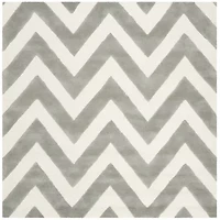 Safavieh Kids Collection Deborah Geometric Square Area Rug