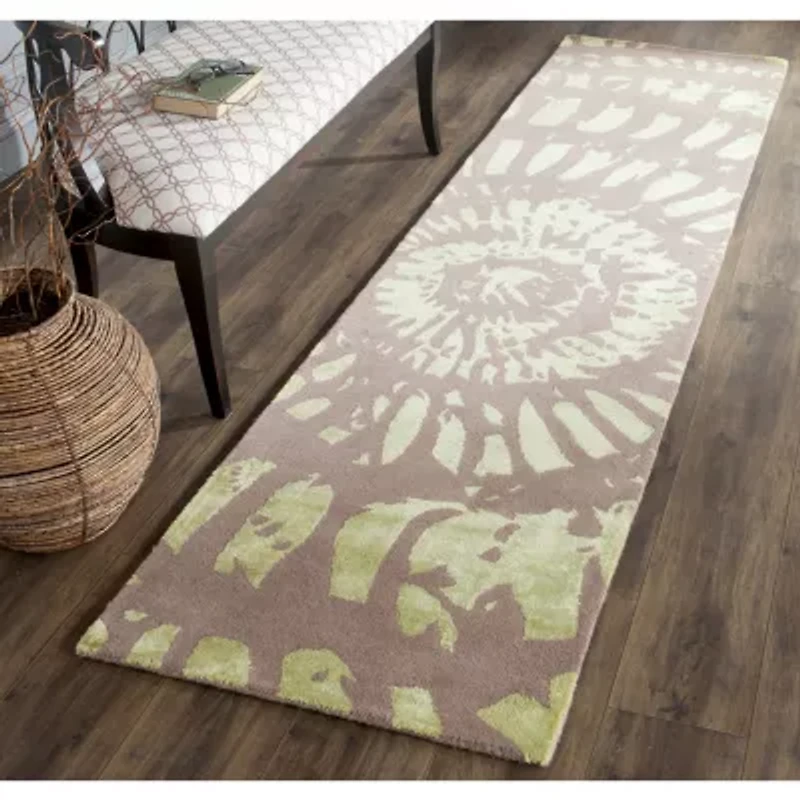 Safavieh Capri Collection Almira Geometric RunnerRug