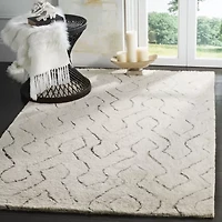 Safavieh Casablanca Collection Aydan Geometric Area Rug