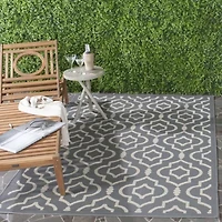 Safavieh Courtyard Collection Meryll Geometric Indoor/Outdoor Square Area Rug