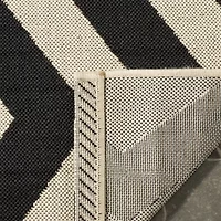 Safavieh Courtyard Collection Kalisha Geometric Indoor/Outdoor Runner Rug
