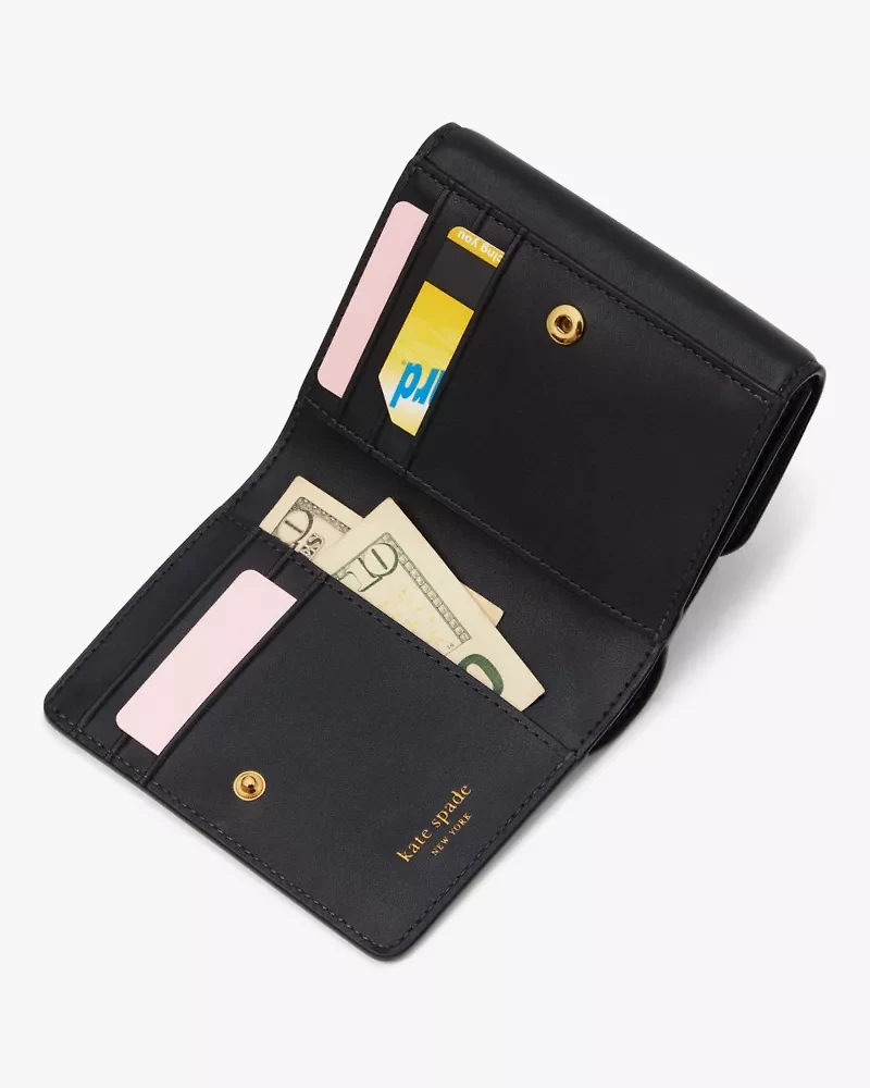 Dakota Bifold Flap Wallet