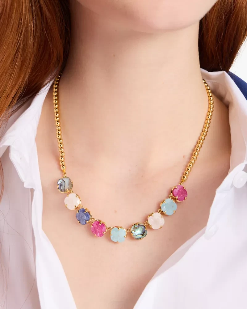 Pop Of Joy Spade Flower Necklace