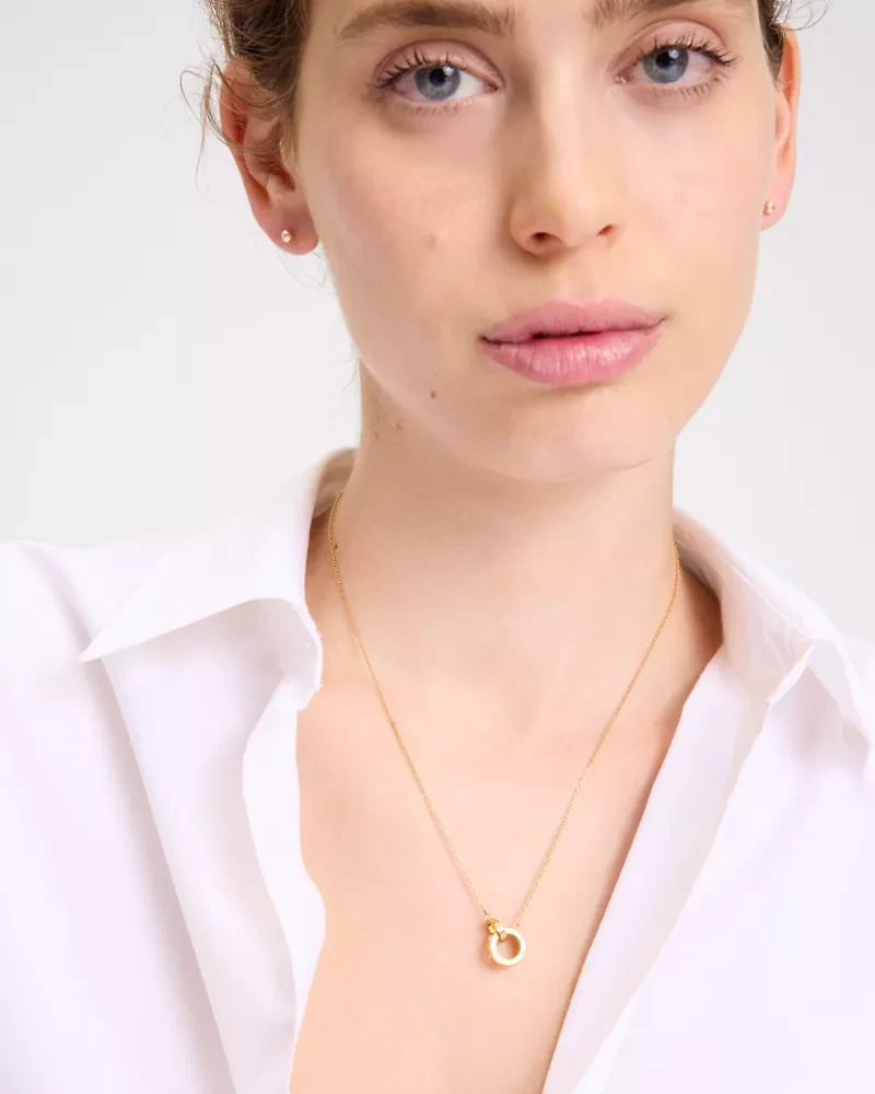 Set In Stone Interlink Pendant