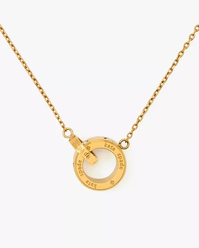 Set In Stone Interlink Pendant