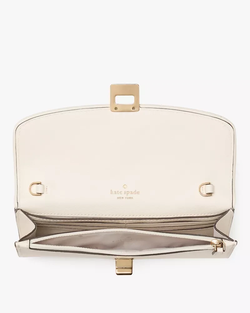 Phoebe Straw Turnlock Wallet-on-chain