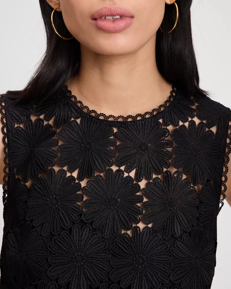 Daisy Lace Shell