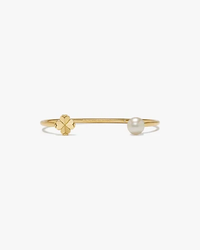 Spade Flower Pearl Cuff