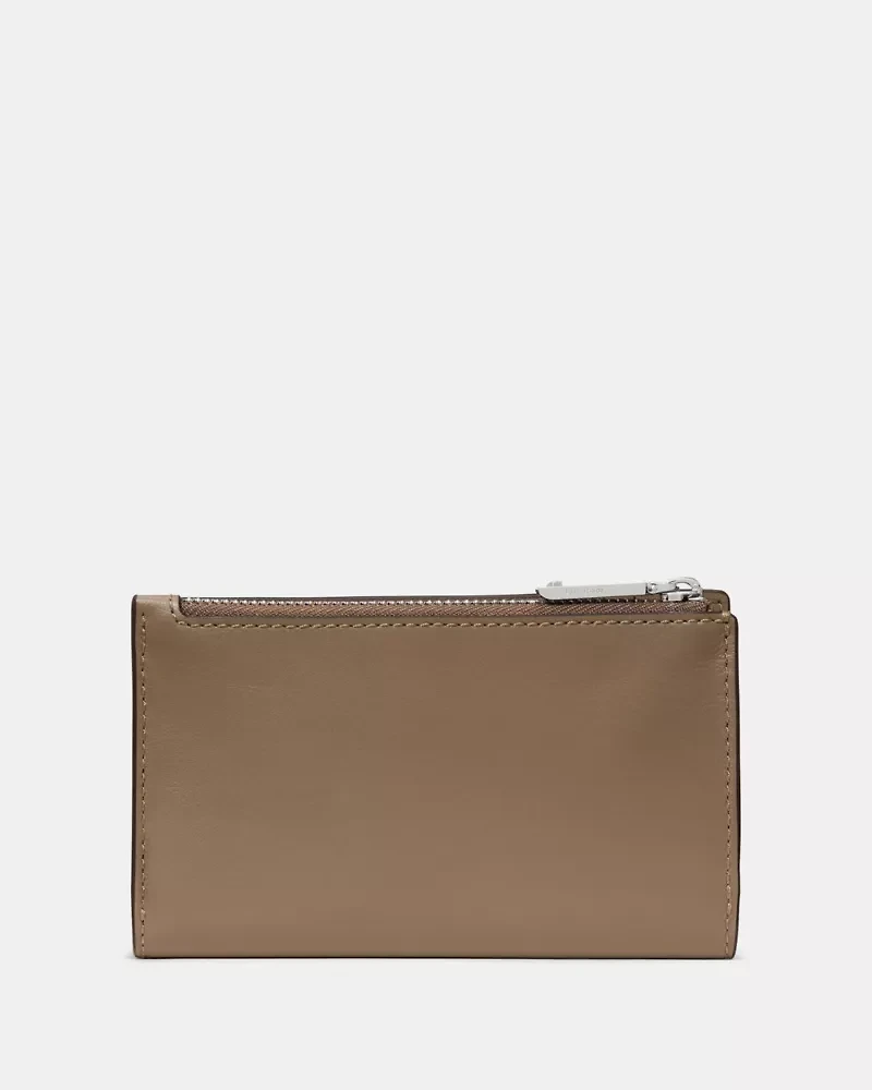 Classic Bifold Wallet