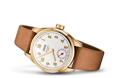 Shop wings of hope gold limited edition in Canada | La Maison Monaco