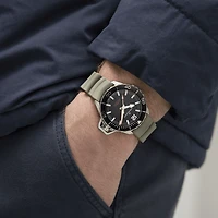 Shop khaki navy frogman auto in Canada | La Maison Monaco