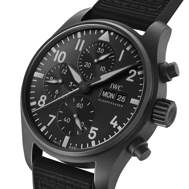 Shop pilot’s watch chronograph 41 top gun ceratanium® in Canada | La Maison Monaco