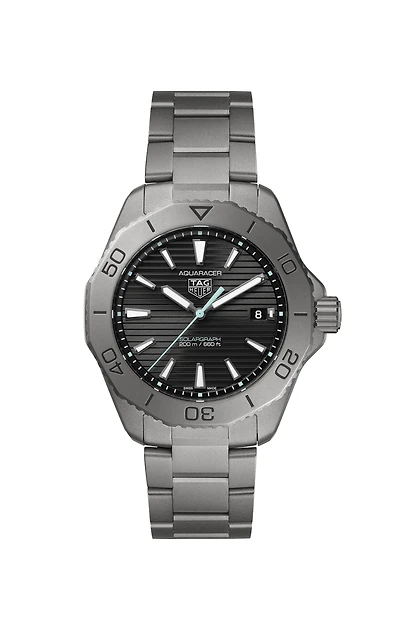 Shop tag heuer aquaracer professional 200 solargraph in Canada | La Maison Monaco