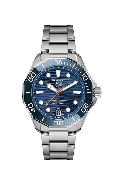 Shop tag heuer aquaracer professional 300 date in Canada | La Maison Monaco