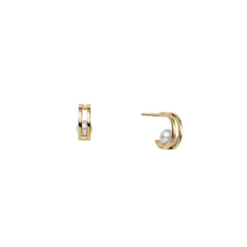Shop akoya cultured pearl hoop earrings in 18k yellow gold in Canada | La Maison Monaco