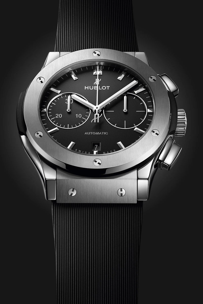 Shop classic fusion chronograph titanium on rubber mm in Canada | La Maison Monaco