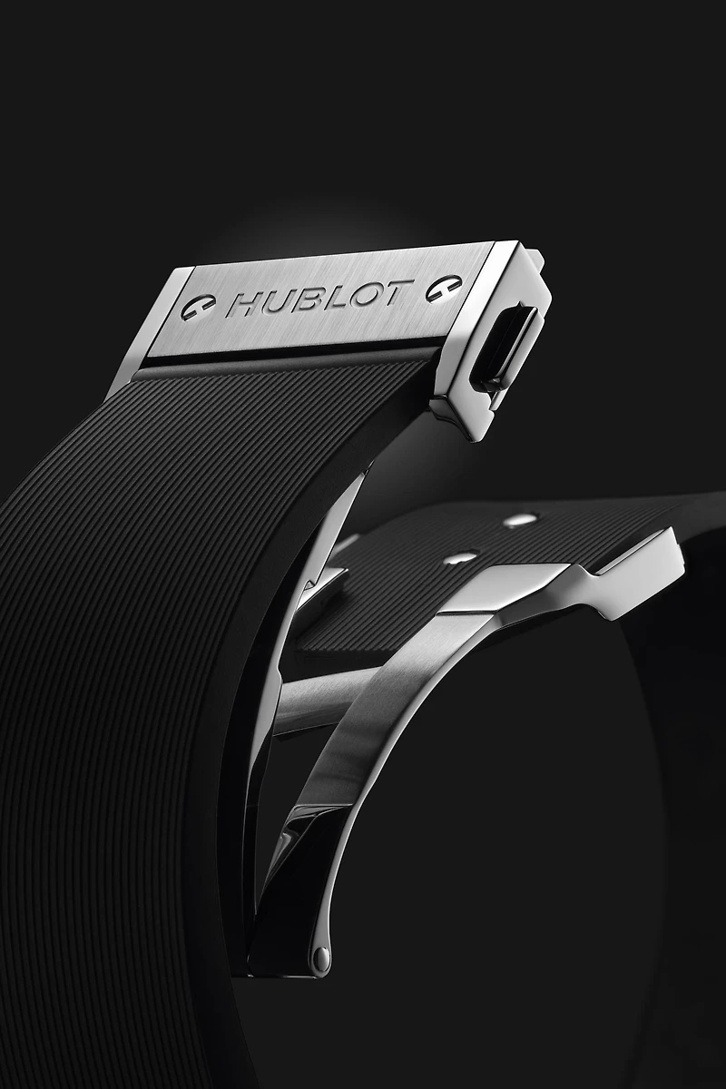 Shop classic fusion chronograph titanium on rubber mm in Canada | La Maison Monaco