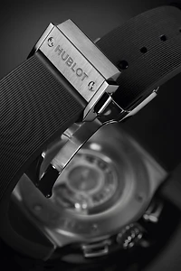 Shop classic fusion aerofusion titanium 45 mm in Canada | La Maison Monaco