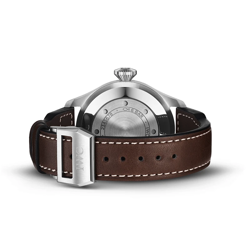 Shop big pilot’s watch in Canada | La Maison Monaco