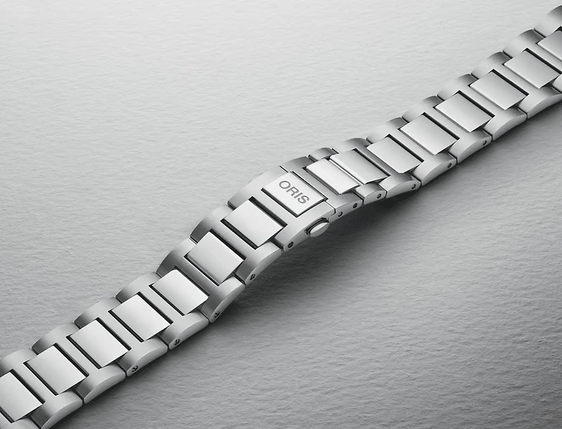 Shop big crown diamonds in Canada | La Maison Monaco