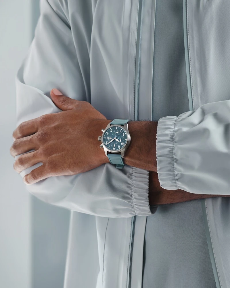 Shop pilot’s watch chronograph 41 in Canada | La Maison MonacoShop
