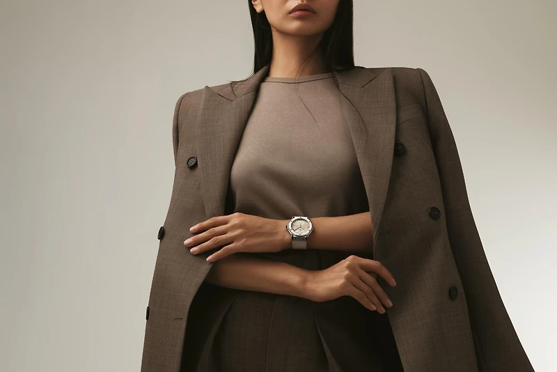 Shop classic fusion essential taupe in Canada | La Maison Monaco