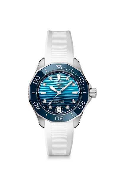 Shop tag heuer aquaracer professional 300 date in Canada | La Maison Monaco