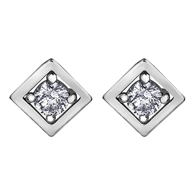 DIAMOND STUD EARRINGS