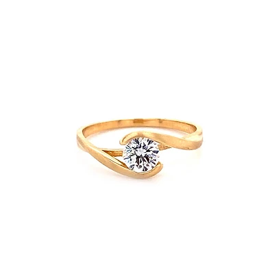 10K GOLD RING- ZIRCONIUM