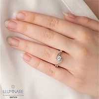 10K GOLD RING WITH DIAMONDS