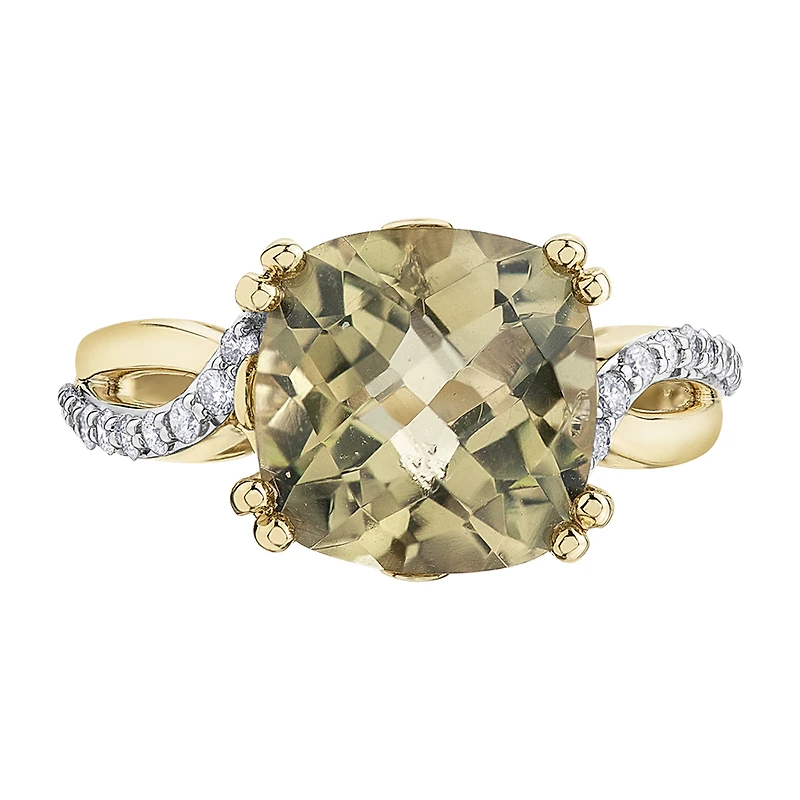 10K GOLD RING TOPAZ AND DIAMONDS