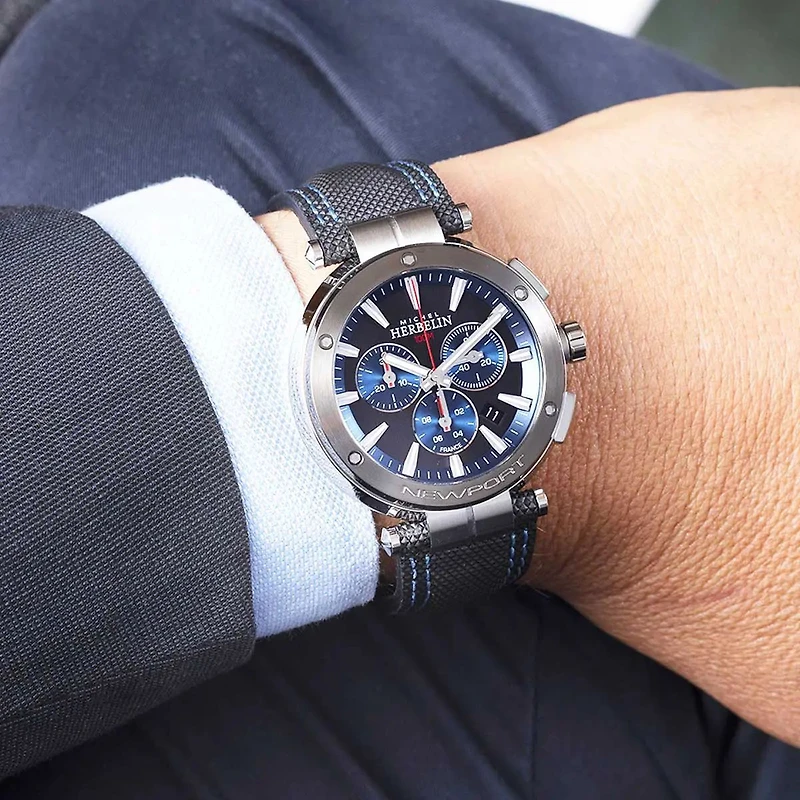 NEWPORT CHRONO 43MM