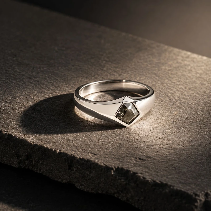 10k white gold ring