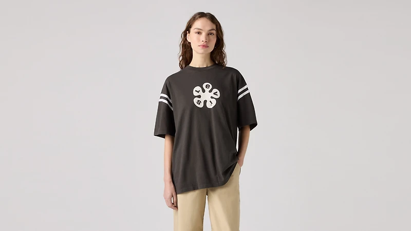 Pieced Graphic Short Stack T-Shirt