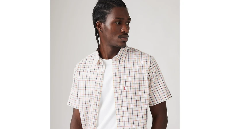 Short Sleeve Classic One Pocket Standard Fit Shirt