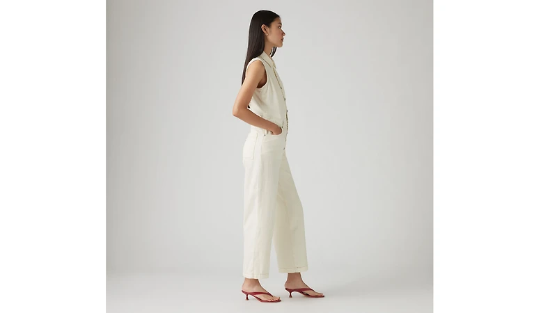 Lightweight Sleeveless Jumpsuit