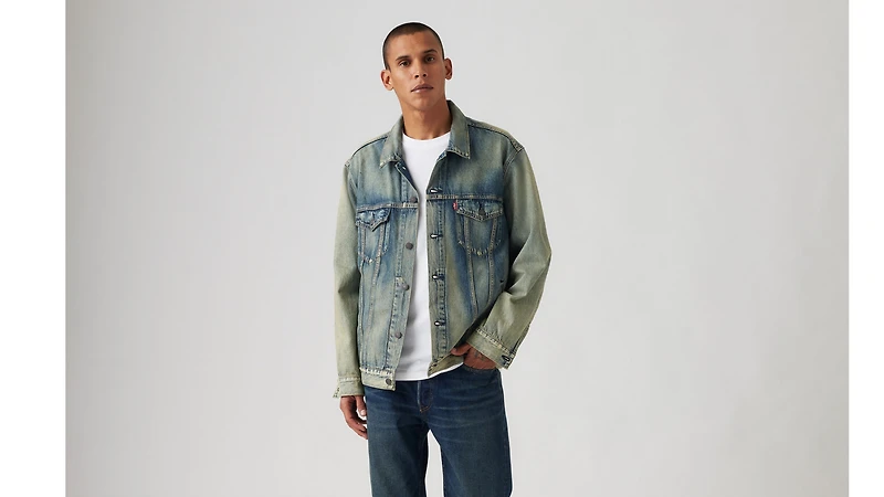 Lightweight Relaxed Fit Trucker Jacket