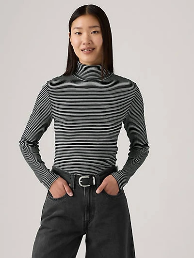 Dreamy Turtleneck Top